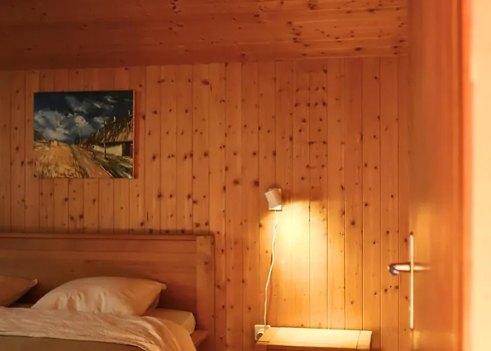 Domek alpejski Forest With Private Bridge & Mountain View